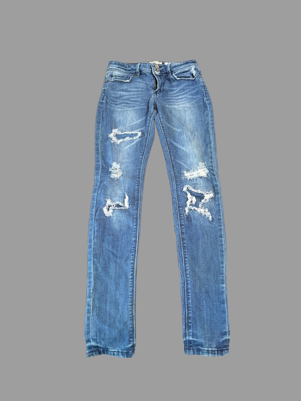 Indigo Rein Distressed Jeans